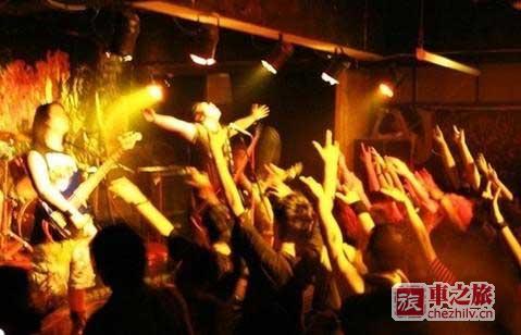 武漢的夜店.jpg 武漢的夜店.jpg