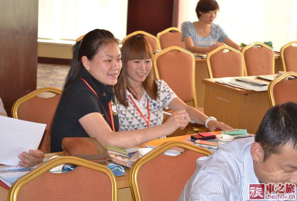 很想來個擁抱吧.JPG 很想來個擁抱吧.JPG